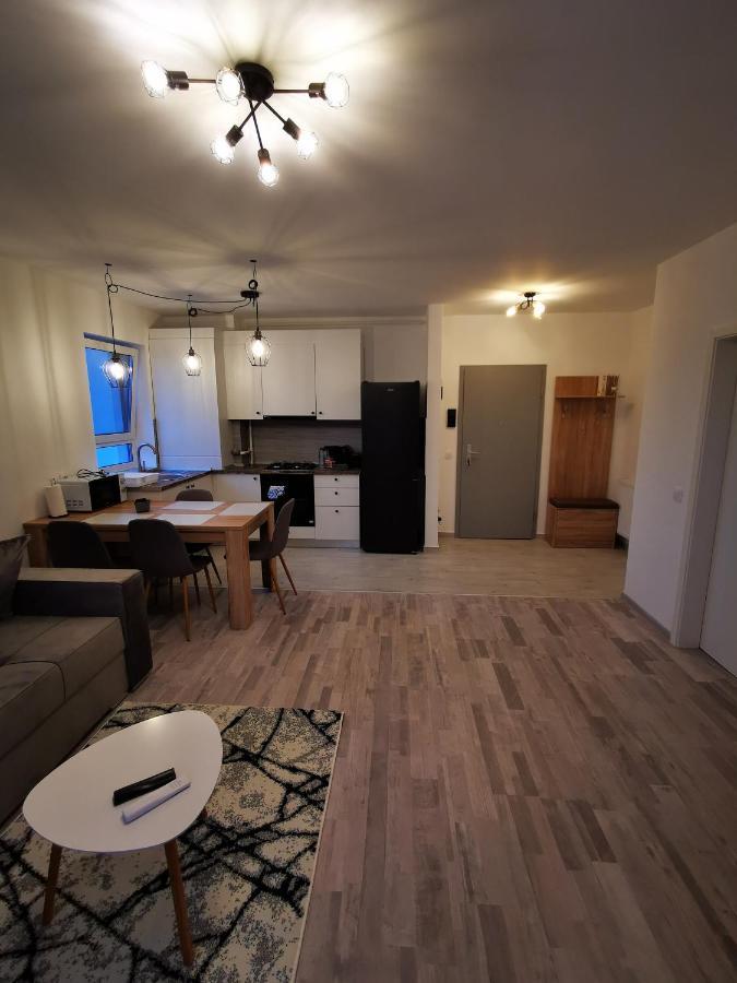 Teo Apartment Brasov Exterior photo